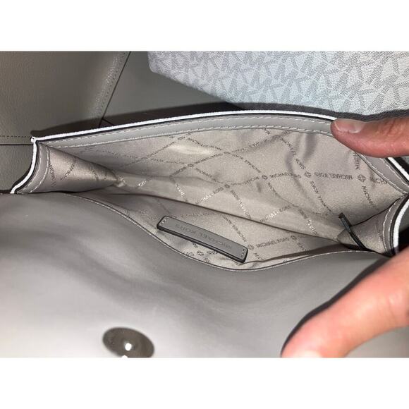 MICHAEL KORS TWO WAY GRAY PEBBLED CROSSBODY TOTE BAG - Picture 8 of 16